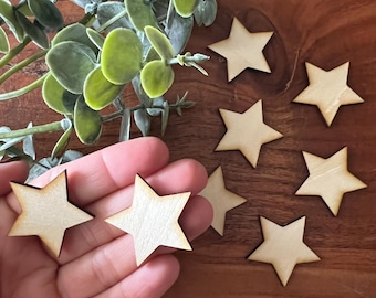 Mini Wood Star Cutouts: Teeny DIY Craft Pieces
