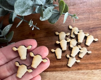 Tiny Wood Cow Head Cutouts: Farmhouse DIY Crafts