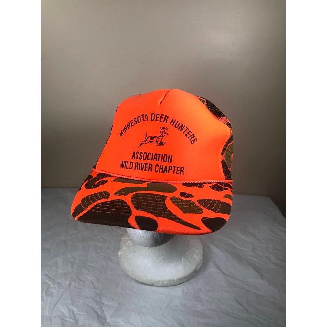 Vintage Minnesota Deer Hunting Trucker Mesh Snapback Hat Cap