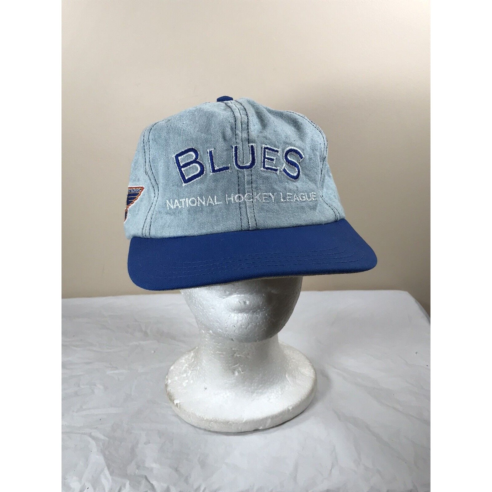  St. Louis Blues Solid Blue Vintage Deadstock Snapback