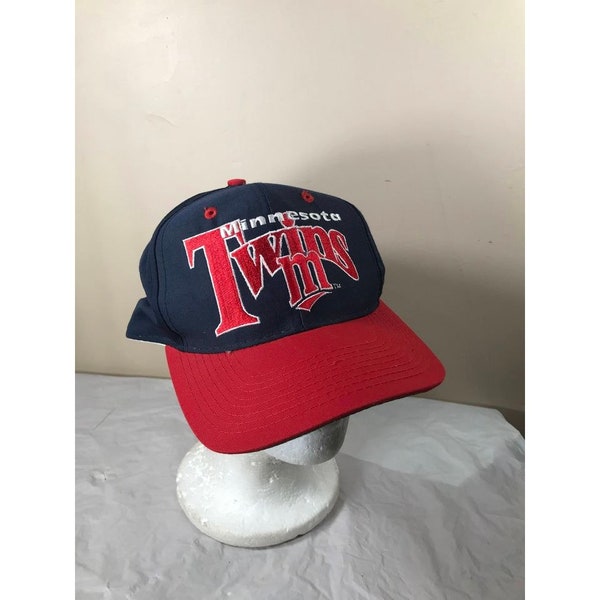 Vintage Minnesota twins fitted hat cap sz 7.5 The GAME