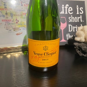 Champagne vase Veuve Clicquot