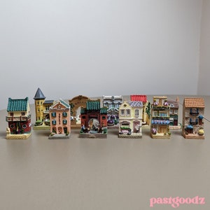 11 Vintage Baileys Limited Edition Mini House Figurines 1995-2001