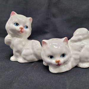 Vintage Enesco weiße Katzen Salz und Pfefferstreuer Bild 1