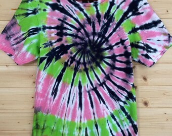 The Wicked Spiral Tie Dye T-Shirt – Handmade Bold Swirl Design – Unisex Festival Tee - Boho - Hippie - Vibrant Pink Bright Green Black Tee