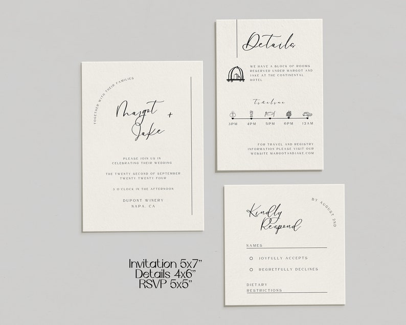 Op de afbeelding: Huwelijksuitnodigingsset met een zwart-wit ontwerp. De uitnodigingskaart toont de namen "Margot + Jake" in een handschrift. De detailkaart bevat een tijdlijn van de huwelijksdag, met pictogrammen voor de ceremonie, de receptie en het diner. De RSVP-kaart heeft een sectie waar gasten hun aanwezigheid en dieetbeperkingen kunnen aangeven. De tekst op de uitnodiging luidt: "We nodigen u uit om hun huwelijk te vieren op twee&euml;ntwintigste september tweeduizendvierentwintig om 15:00 uur Dupont Winery Napa, CA". De tekst op de detailkaart luidt: "We hebben een blok kamers gereserveerd onder Margot en Jake in het Continental Hotel. Tijdlijn 15:00 uur 16:00 uur 17:00 uur 18:00 uur 00:00 uur Voor reis- en registratie-informatie kunt u onze website margotandjake.com bezoeken". De tekst op de RSVP-kaart luidt: "Graag uw antwoord Namen Gaat graag mee Helaas afwezig Dieetbeperkingen Uiterlijk 3 augustus".