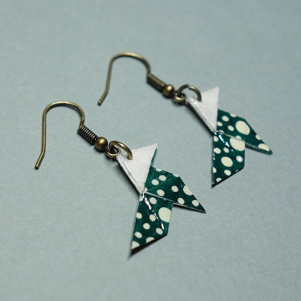 boucles d'oreilles cocotte origami, motif géométrique