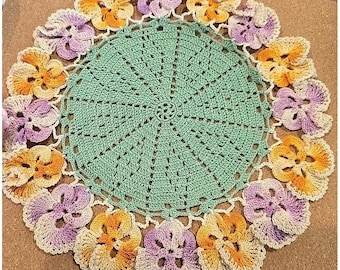 Doskonała serwetka szydełkowa z motywem kwiatowym w stylu vintage, trójwymiarowa, bratki, 7,5" okrągła