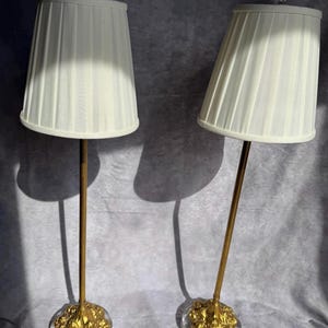 Coppia di lampade da tavolo portatili vintage dorate