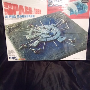 MPC Space 1999 Alpha Moonbase entire scene model kit sealed image 1