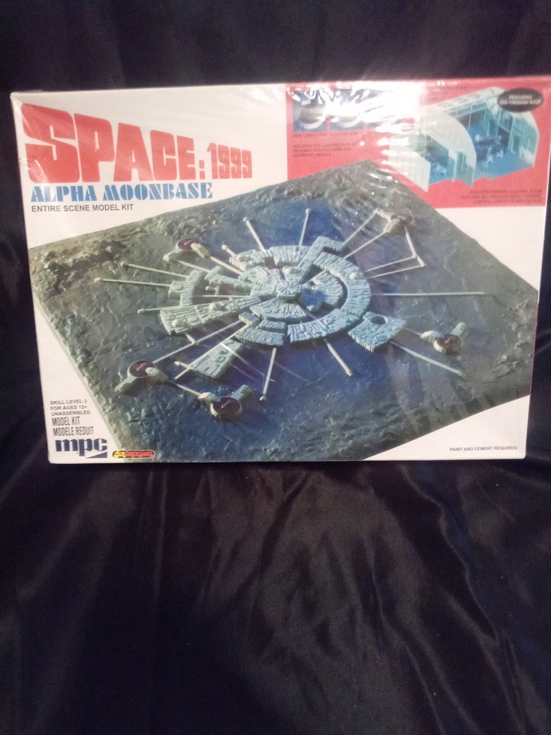 MPC Space 1999 Alpha Moonbase entire scene model kit sealed image 1