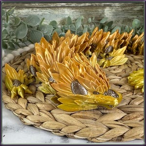 Sunflower Dragon - 3D Printed - Cinderwing Design - Articulated Novelty Item Toy Fidget Unique Gift Stress Toy