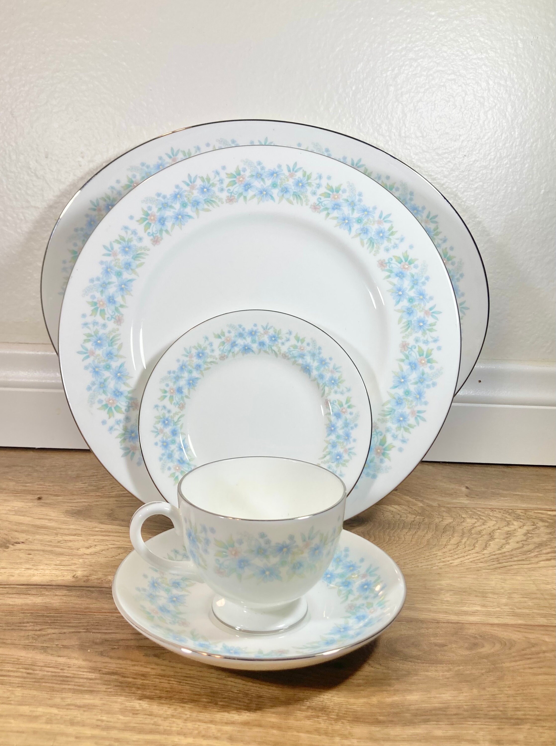 FINE CHINA WYNDHAM JAPAN お皿セット s-l1200.jpg