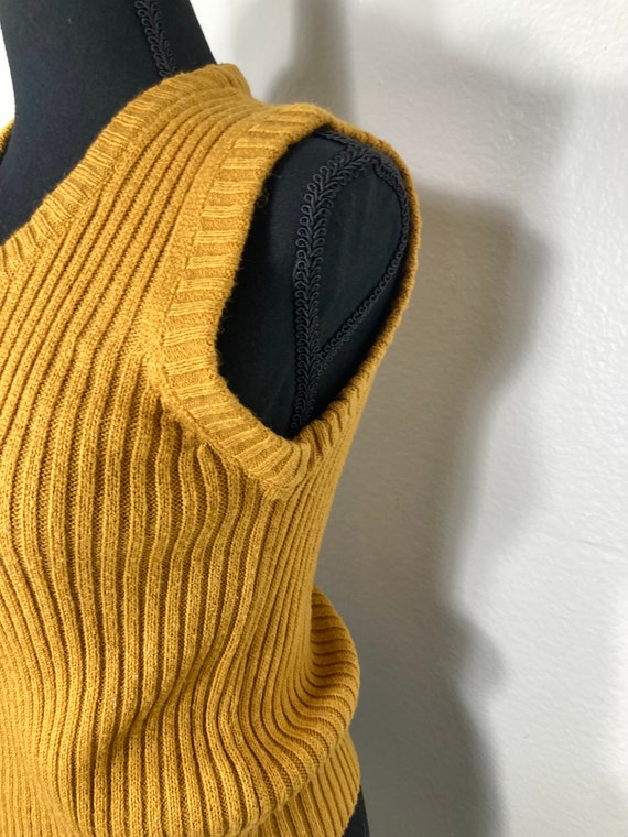 Vintage Women’s Mustard Yellow Knit Sweater Vest … - image 5