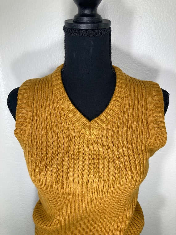 Vintage Women’s Mustard Yellow Knit Sweater Vest … - image 1