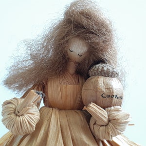 Nan&#39;s Corn Husk Doll with Cookie Jar