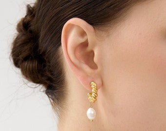 Classic Pearl Earrings 18K Gold • Heavy Earrings • Rope Hoop Earrings • Chunky Gold Hoops • Pearl Dangle Earrings • Bridal Gift