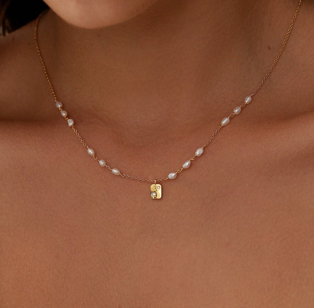 Seed Pearl Necklace w/ Shell
