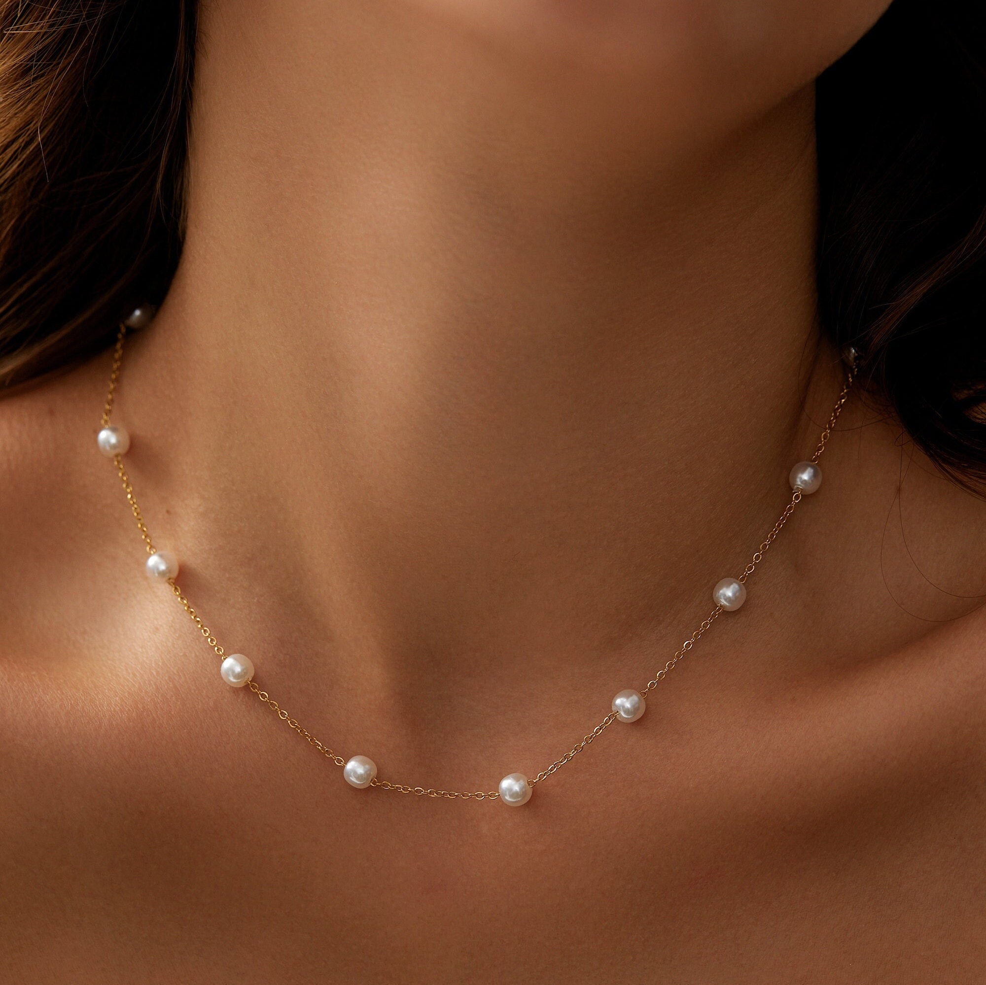 Simple pearl chain shop in gold