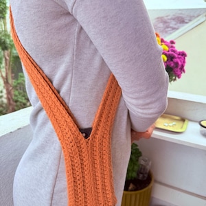 PATRÓN DE GANCHILLO - Bolsillo para iPhone diseñado por Alison Hughes