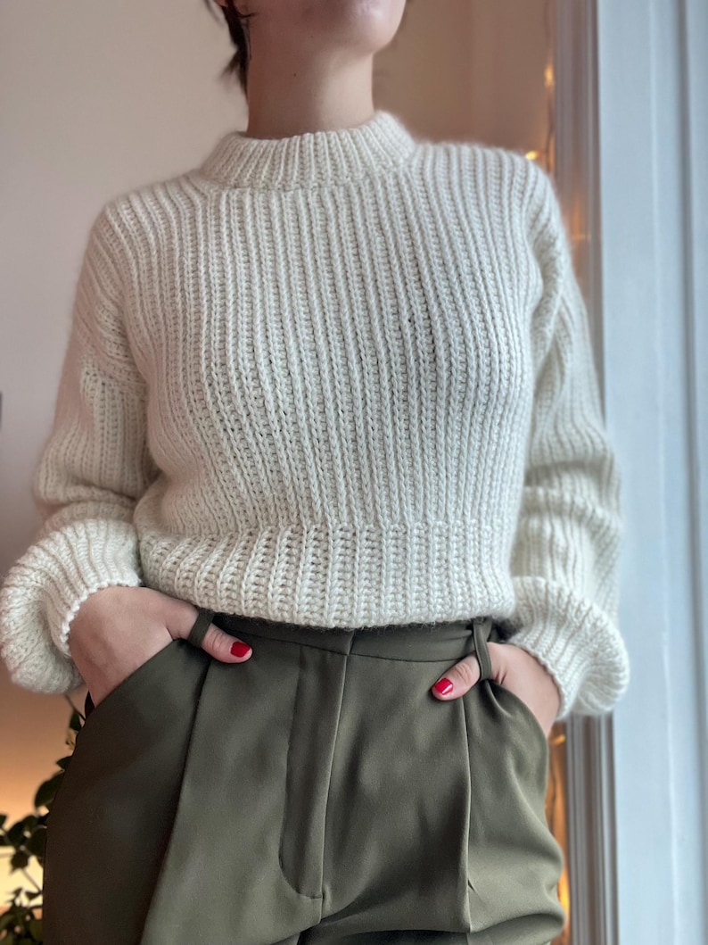 Wzór na sweter szydełkowy | Sweter z dzianiny w formacie PDF (angielski) | Sweter w stylu retro z prążkami | Sweter "I'll Pencil You In" zdjęcie 4