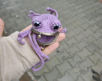 Patrón PDF de monedero de ganchillo con forma de rana – Tutorial de llavero amigurumi (EN y DE)