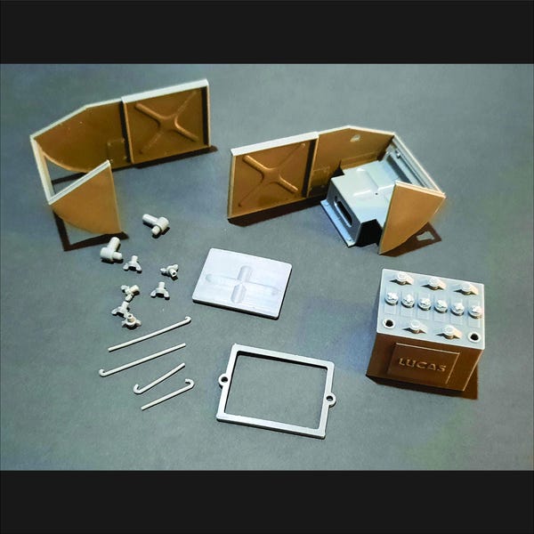 1/8 Revell Monogram Jaguar XKE - LUCAS Battery & Chassis End Panels - Resin