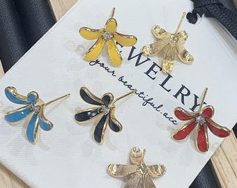 Colorful Enamel Flower Stud Earrings, Gold Tone Brushed Floral Jewelry, Dainty Crystal Flower Earrings for Women- LT3954