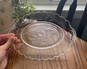 Vintage Avon Collector's United States Bicentennial 1776-1976 Oval Eagle Plate