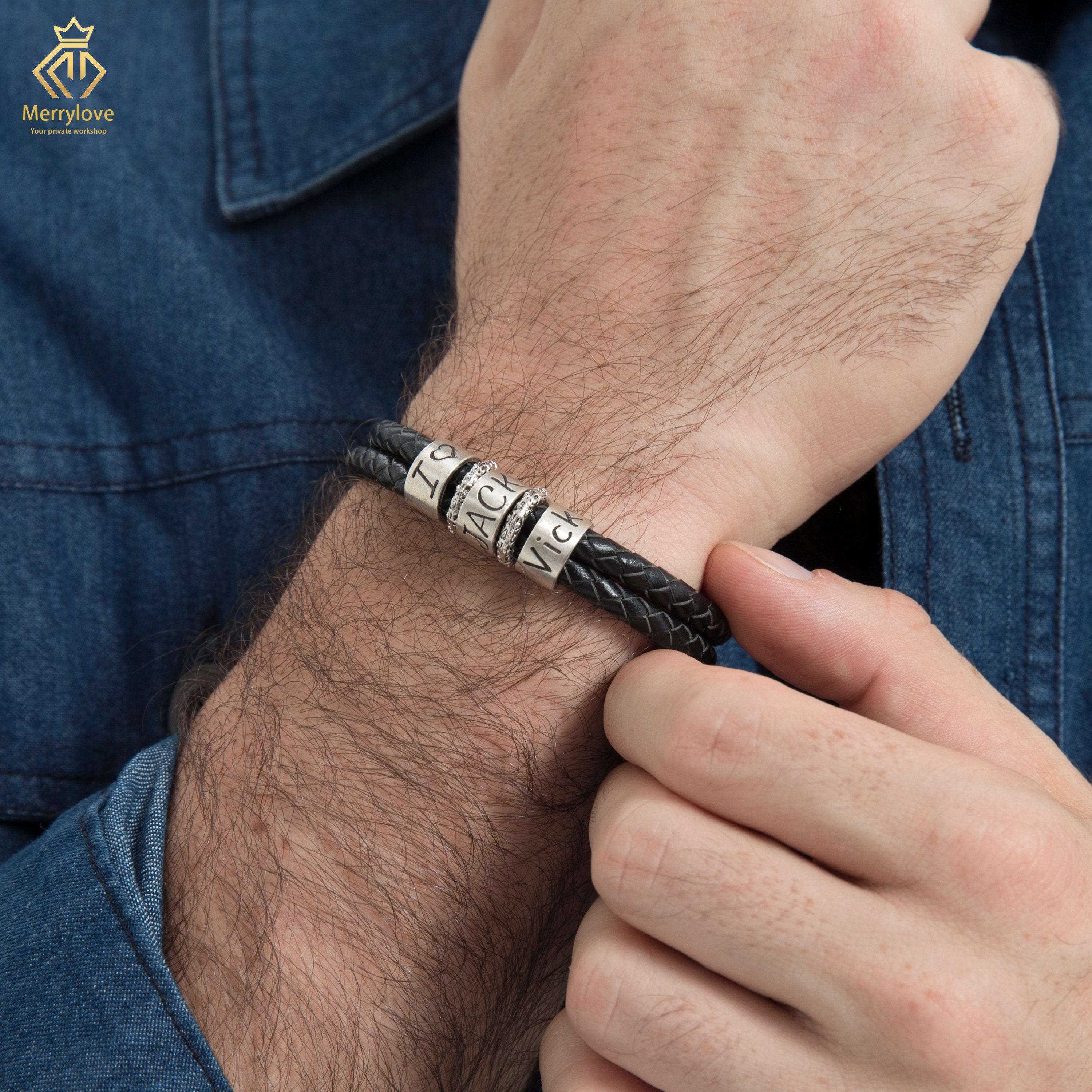 スターリングシルバーのネームビーズ付き、パーソナライズされた