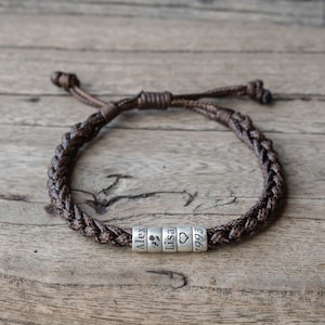 Gepersonaliseerde leren herennaamarmband, op maat gemaakte handgemaakte verstelbare maat gevlochten armband, kerstcadeau vaderdag voor vriend echtgenoot