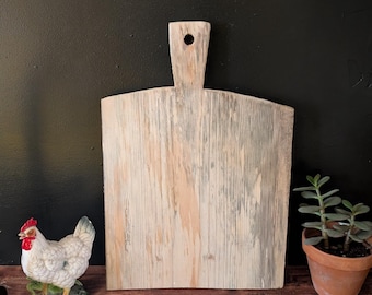 Tagliere per salumi in legno di recupero proveniente da un fienile