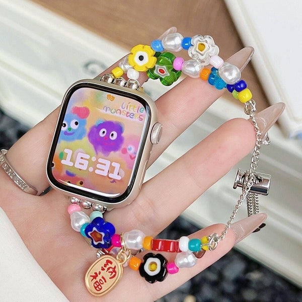 Bracelet Apple Watch perlé à breloques fleurs pour fille Bracelet iWatch en résine pour Apple Watch série 8 7 6 5 4 3 2 1 SE Ultra Bracelet pour Apple Watch femme Bijoux