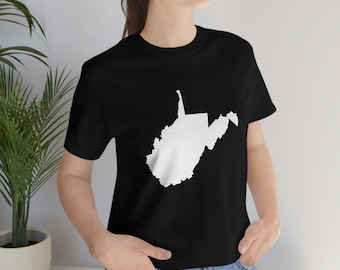 Camiseta de Virginia Occidental - Negro, camiseta del mapa del estado de Virginia Occidental con estado WV blanco. ¡Las camisetas de WV, la camiseta de Wv, muestran su orgullo de la montaña de Virginia Occidental!