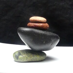 Zen Stacking Stones - 4-Piece Desk cairn - Balancing Set