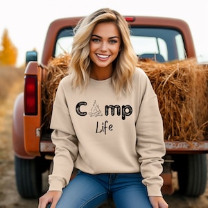 Camp Life SVG PNG JPG Clipart Camping Craft Gift Quote Cricut Cut File Adesivo Aniversário Natal Ao Ar Livre Gráfico Diy Holiday Camp Fire