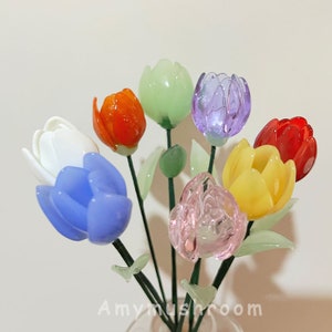 Cute Tulip Glass Figurine, Mini Flower Figurine, Handmade Glass Art, Table Desk Decor, Housewarming Gift, Valentine Gift for Her