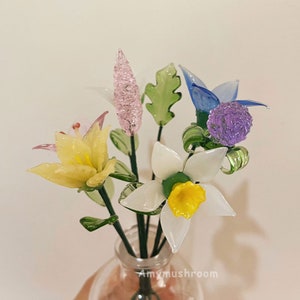 Various Glass Narcissus, Cute Glass Daffodil in Pink/Yellow/White/Blue, Purple Flower Glass Staute, Home Office Decor, Housewarming Gift