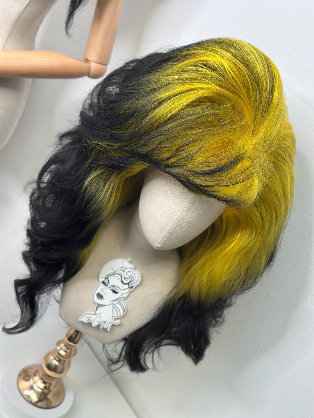 Vibrant Hard Front Wig Scene for Desktop Vibrant Hard Front Wig Scene for Desktop