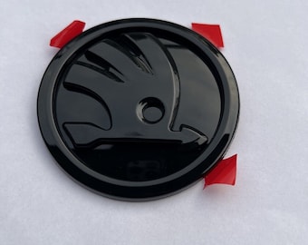 Skoda emblem 90 mm glossy black