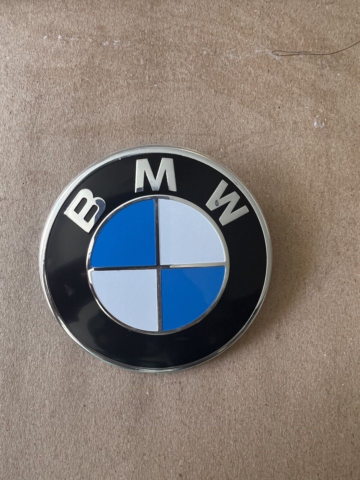 BMW Embleme Schwarz/Weiß Motorhaube/Heckklappe (82mm/74mm) in