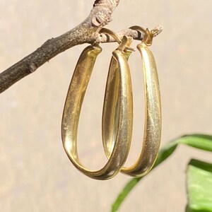 18k Gold Oval Hoop Earring Minimalist Gold Earring Gold Plated Earring Gold Minimalist Huggies Holiday Gift Gold Vintage Style Hoop Earrings