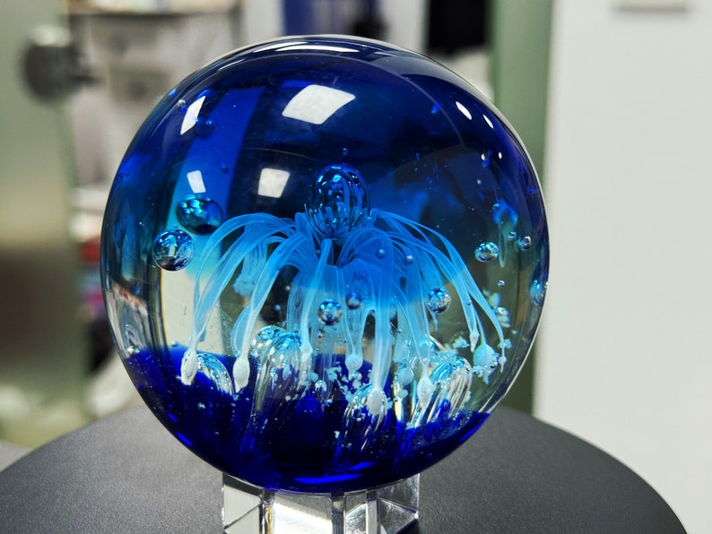 Hand blown glass art,glassblowing,Round Paperweight,Teardrop Paperweight,Glass Art Sculpture,Glass Art,home decor,anniversary gift,diorama Gradient blue