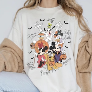 Retro Mickey And Friends with Signs Halloween Disney Shirt, Mickey Halloween Shirt, Halloween Party 2025 Outfit, Disney Group Costume Tee