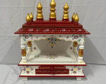 Templo de madera artesanal: Pooja Ghar con almacenamiento - Montaje en pared