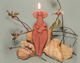 Candle inspired by the Idol of Bird like figure holding infant - beeswax - Antiquity - Ancient Statues - Shaped candles - Statue candles