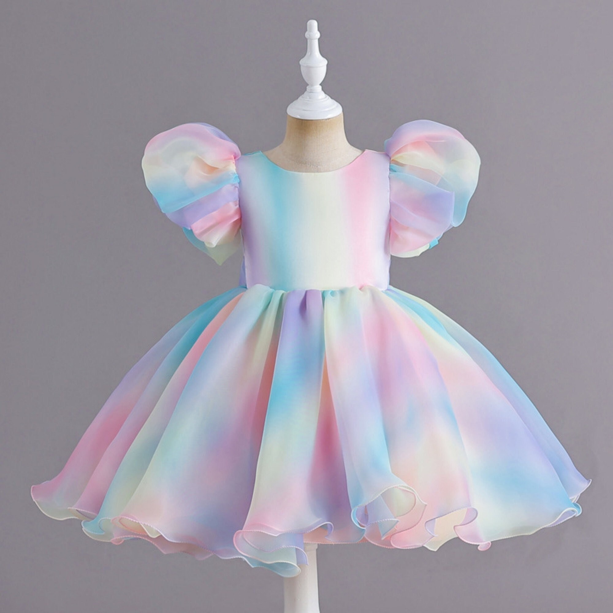 YYDSXK Licorne Robe Princesse Fille, Déguisement Robe Licorne avec Ailes  Collier Bracelet Ensembles, Tutu Robes Bébé Fille, Jupe Tulle Fille pour  Anniversaire Carnaval Cosplay Fête de Mariage : : Jeux et Jouets