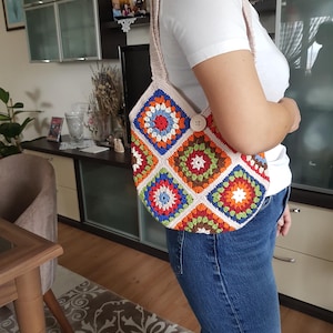 Cream Colorful Granny Square Crochet Shoulder Bag, Handmade Patchwork Tote, Boho Hippie Market Purse, Travel Gift for Women & Mom