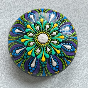Hand-painted Mandala Art Stone - &quot;Bloomstone&quot;