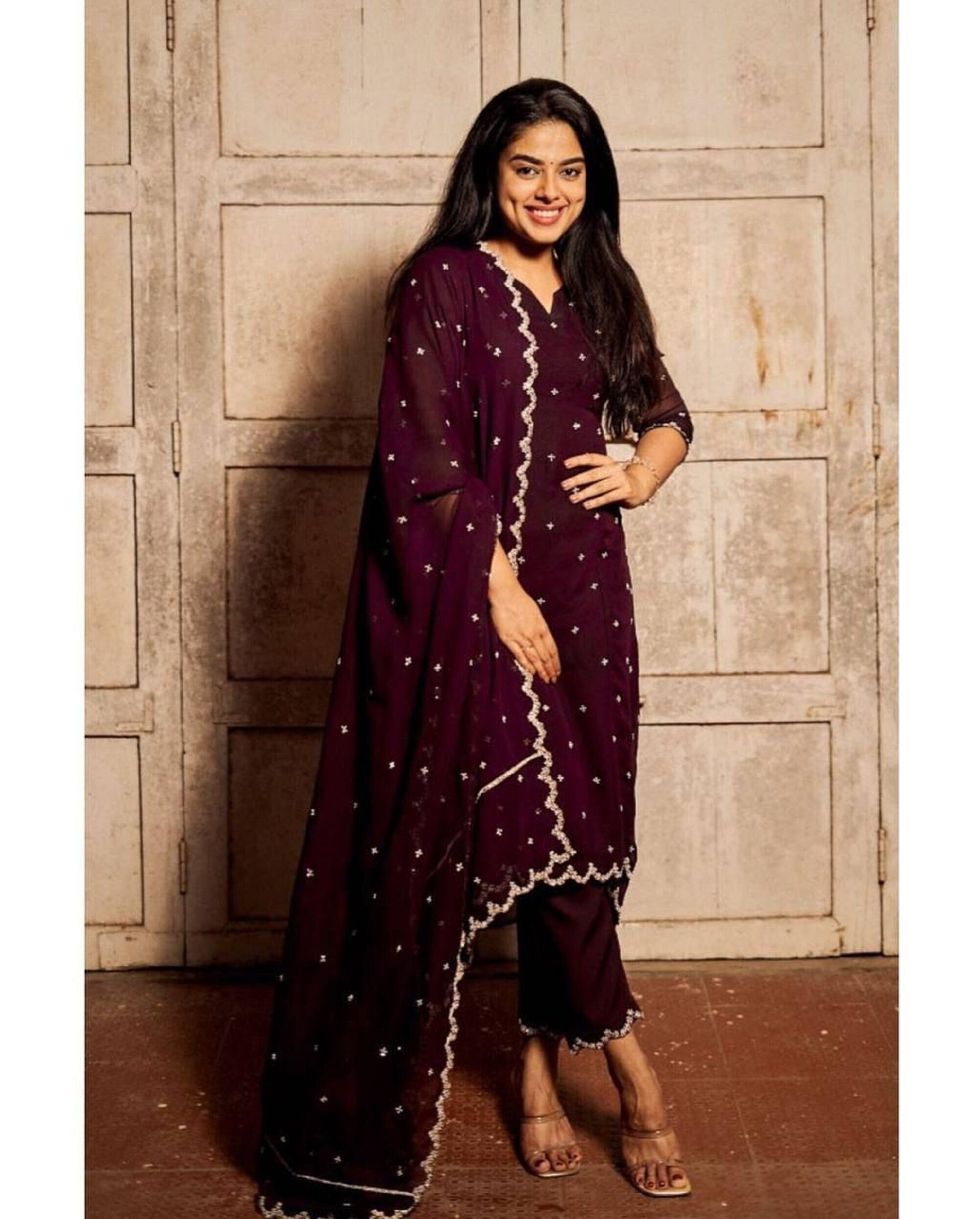 Maroon salwar store kameez designs